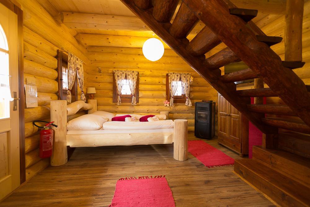 Ubytovanie Koliba Pacho - Zrub Katka Prievidza Kamer foto